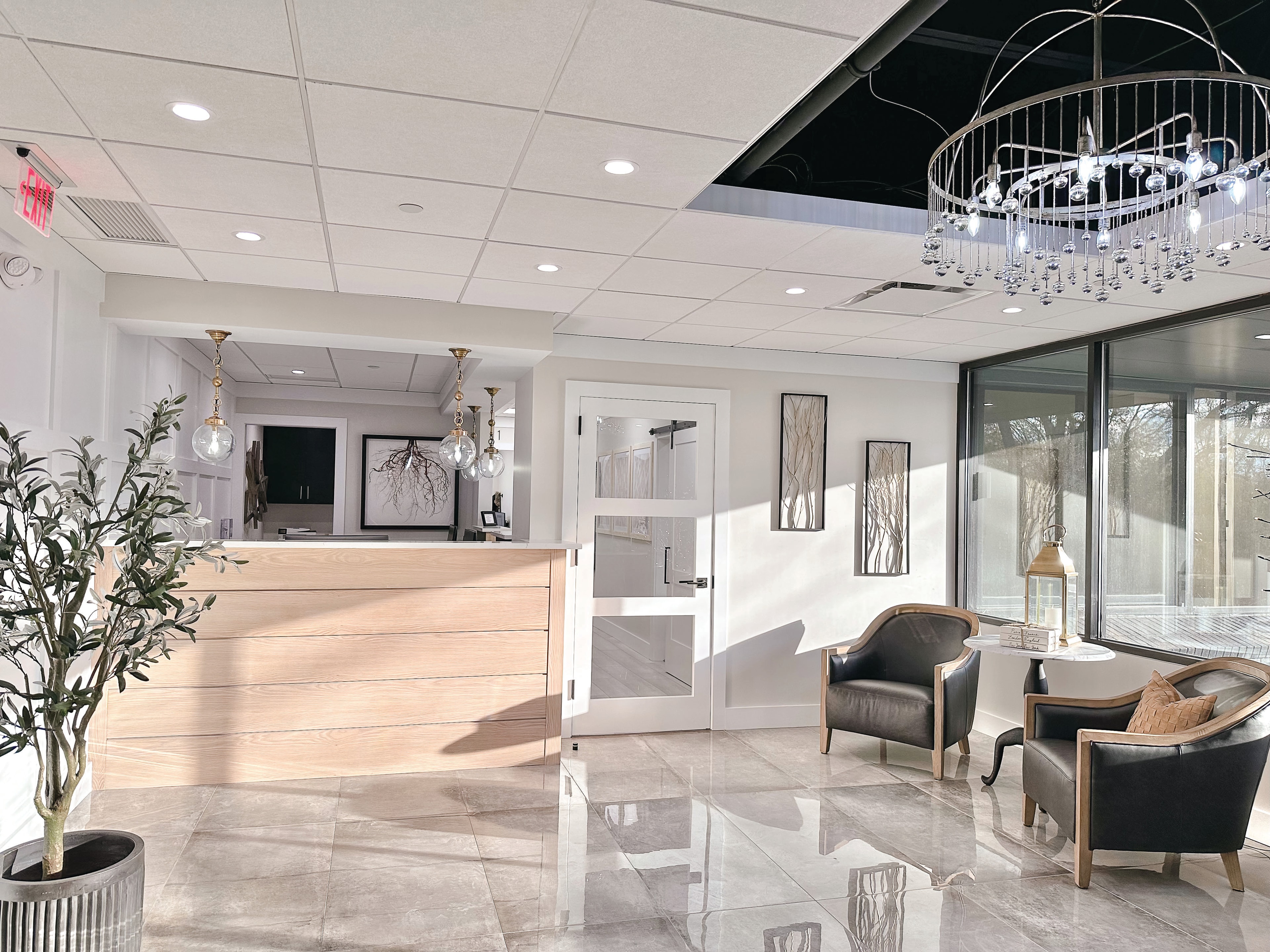 Harbor Point Dental at Darien reception area